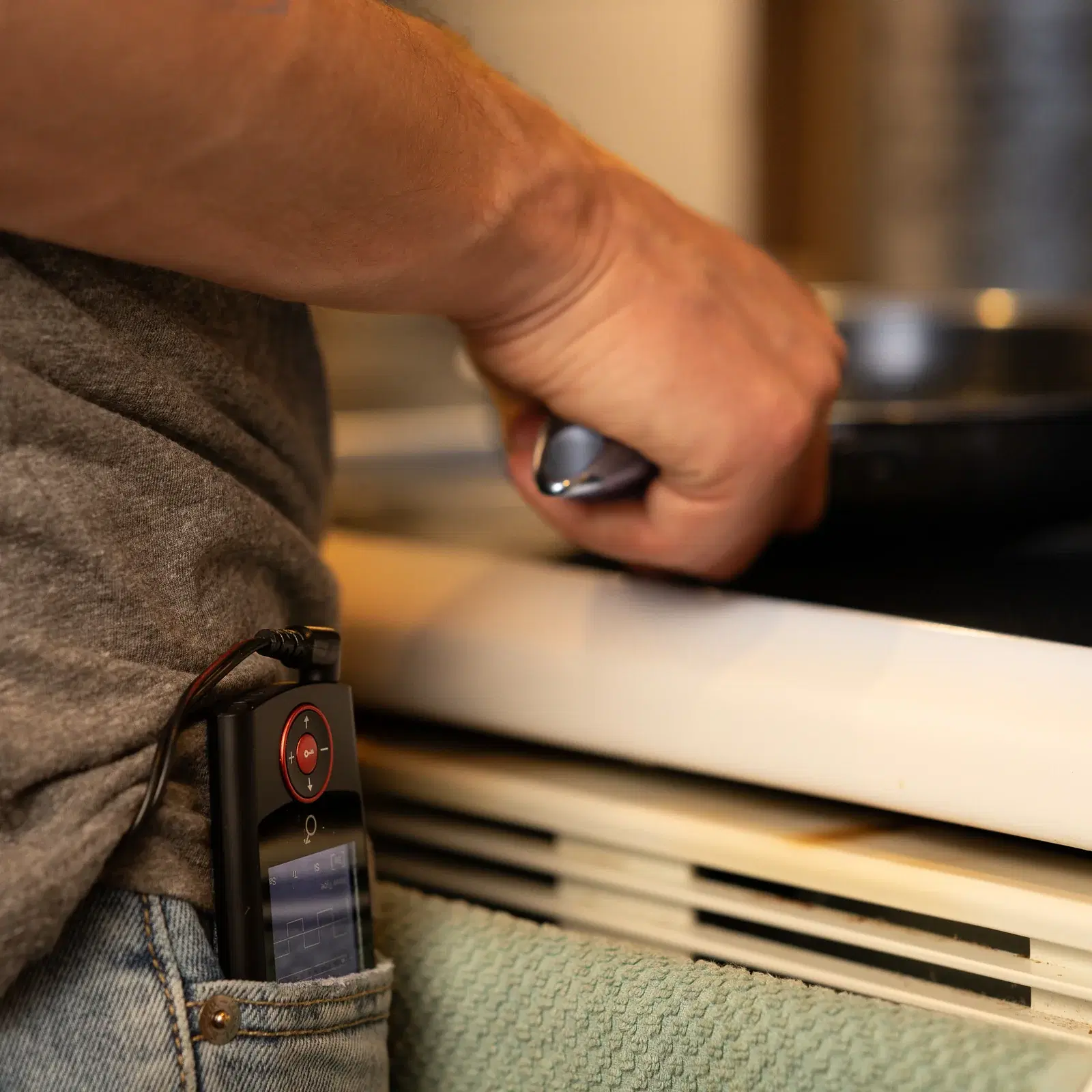 eKegel 2: The Ultimate Kegel Exercises Device for Men image 5