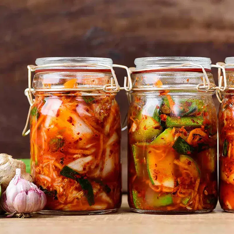 Glass Jar with Rose Gold Clip Top (1.5L) image 2