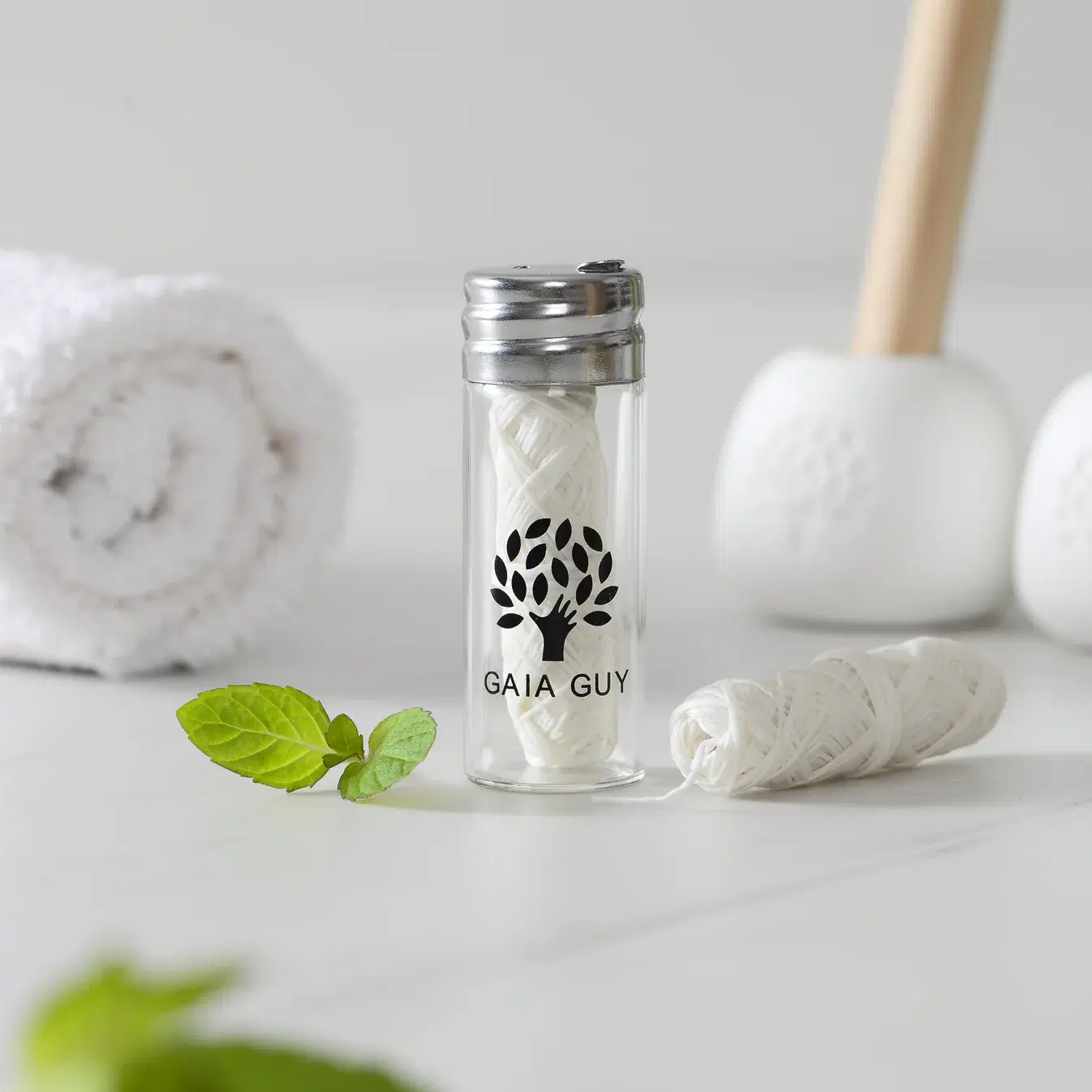 Silk Dental Floss with Refillable Glass Jar image 9