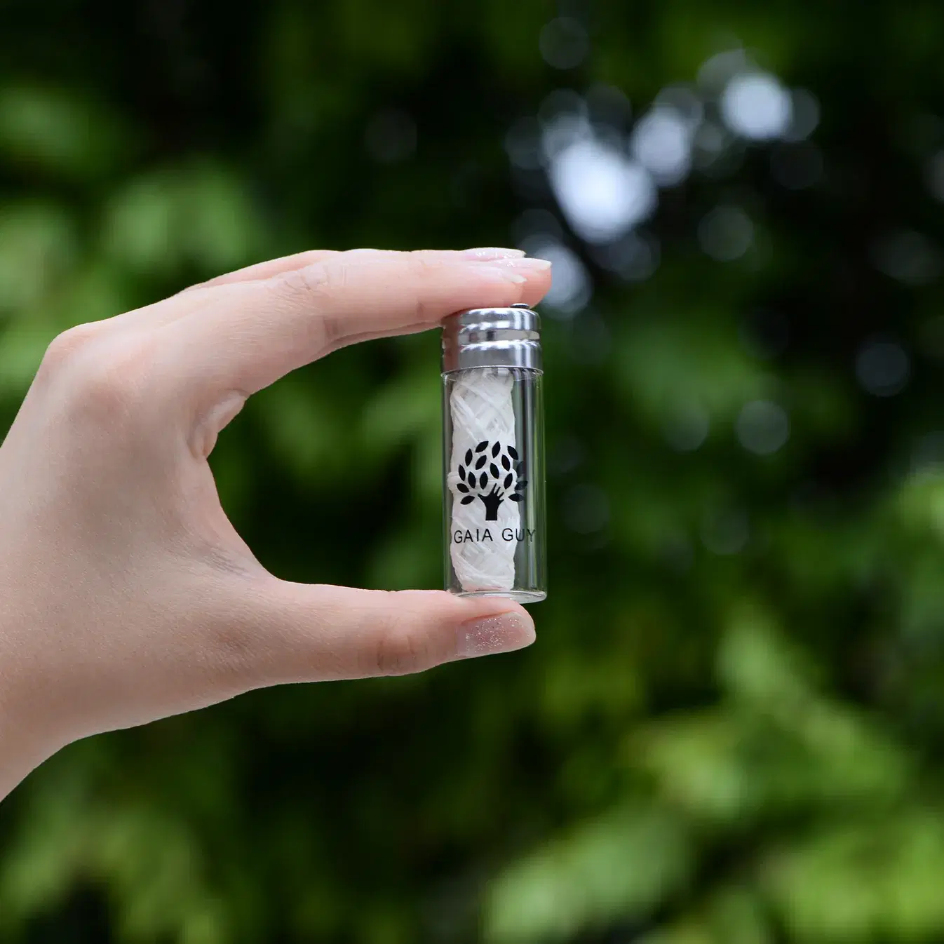 Silk Dental Floss with Refillable Glass Jar image 5